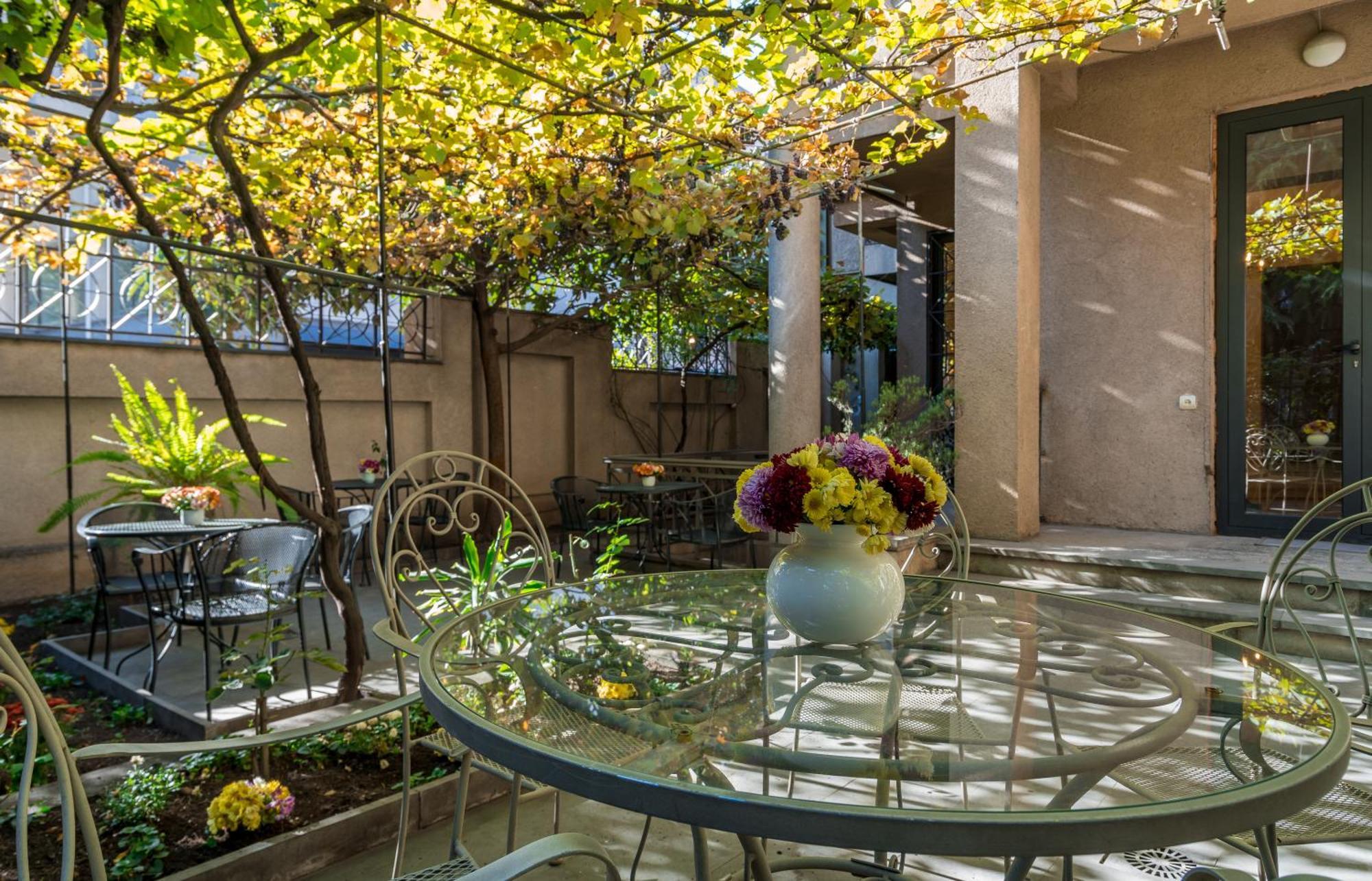 Iliani Hotel Tbilisi Eksteriør billede