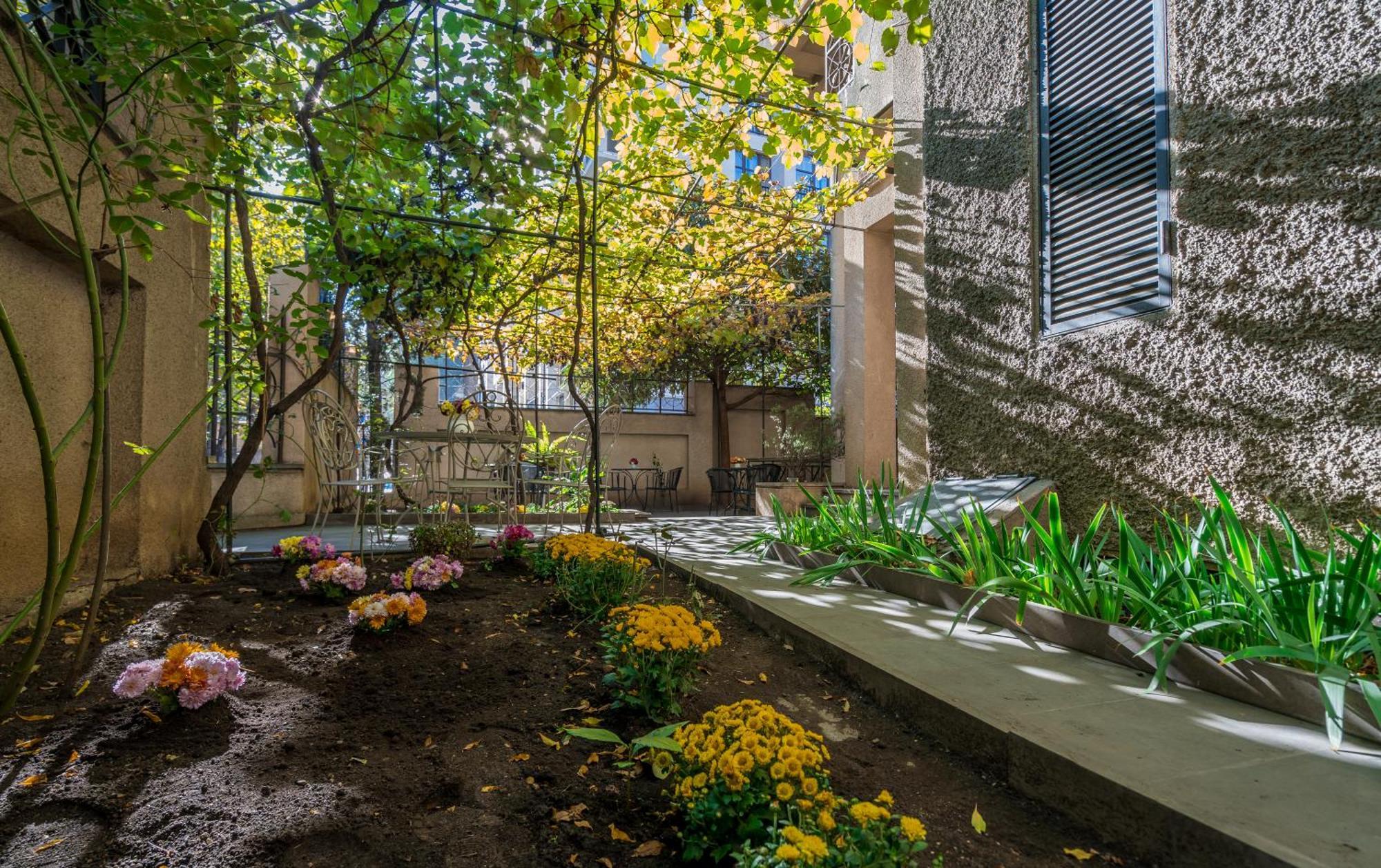 Iliani Hotel Tbilisi Eksteriør billede