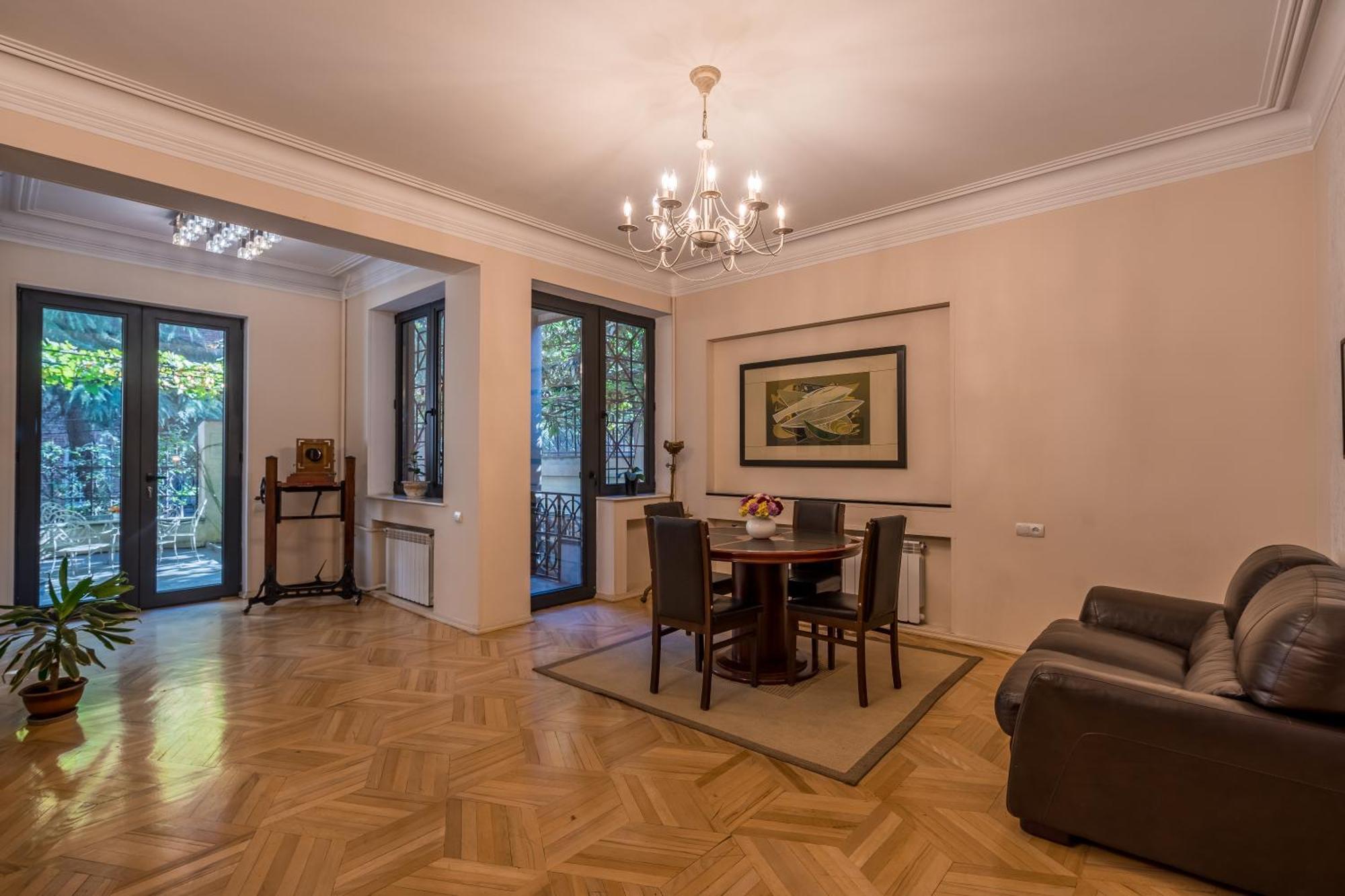Iliani Hotel Tbilisi Eksteriør billede