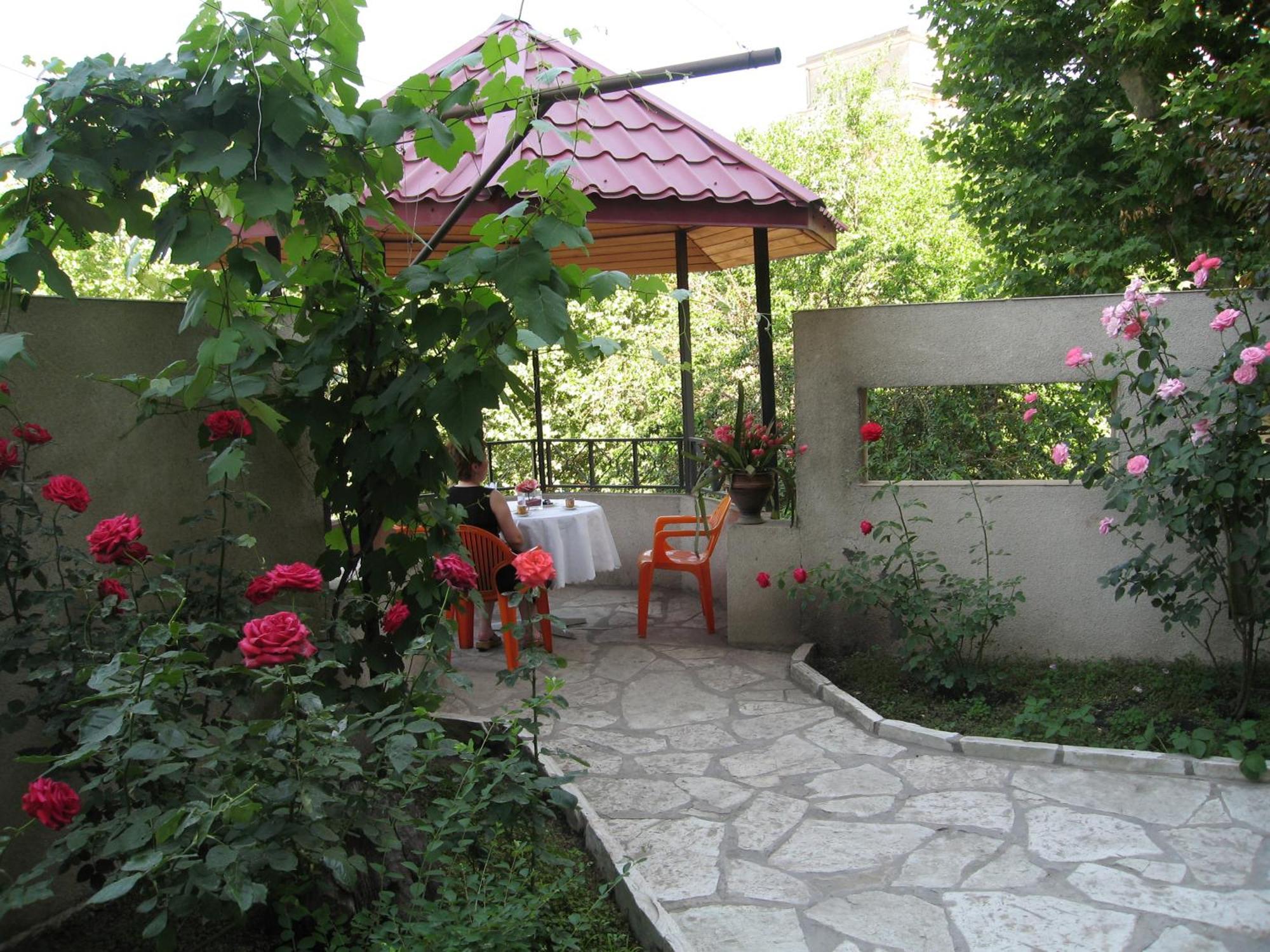 Iliani Hotel Tbilisi Eksteriør billede